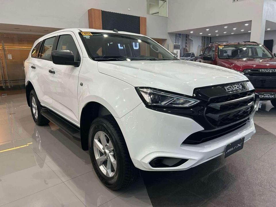 Used 1
                    ISUZU
                     for Sale Image