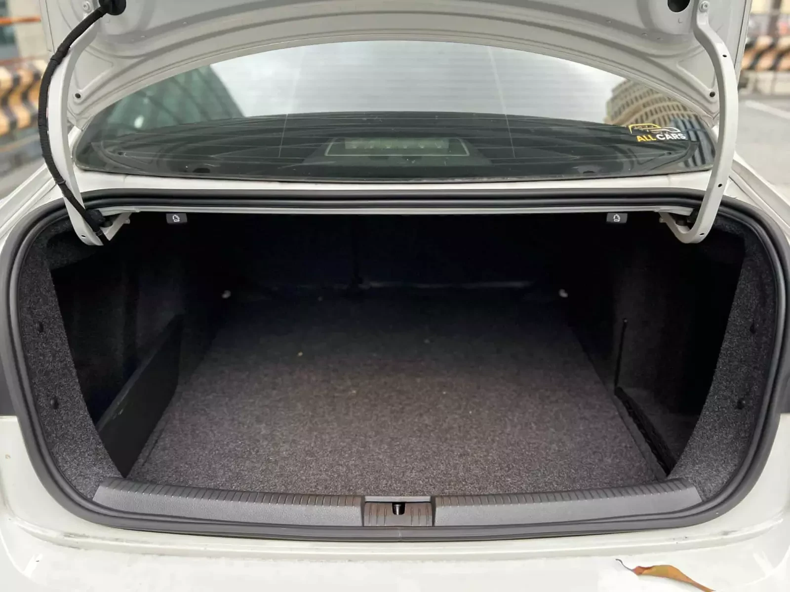 Used 1
                    VOLKSWAGEN
                     for Sale Image